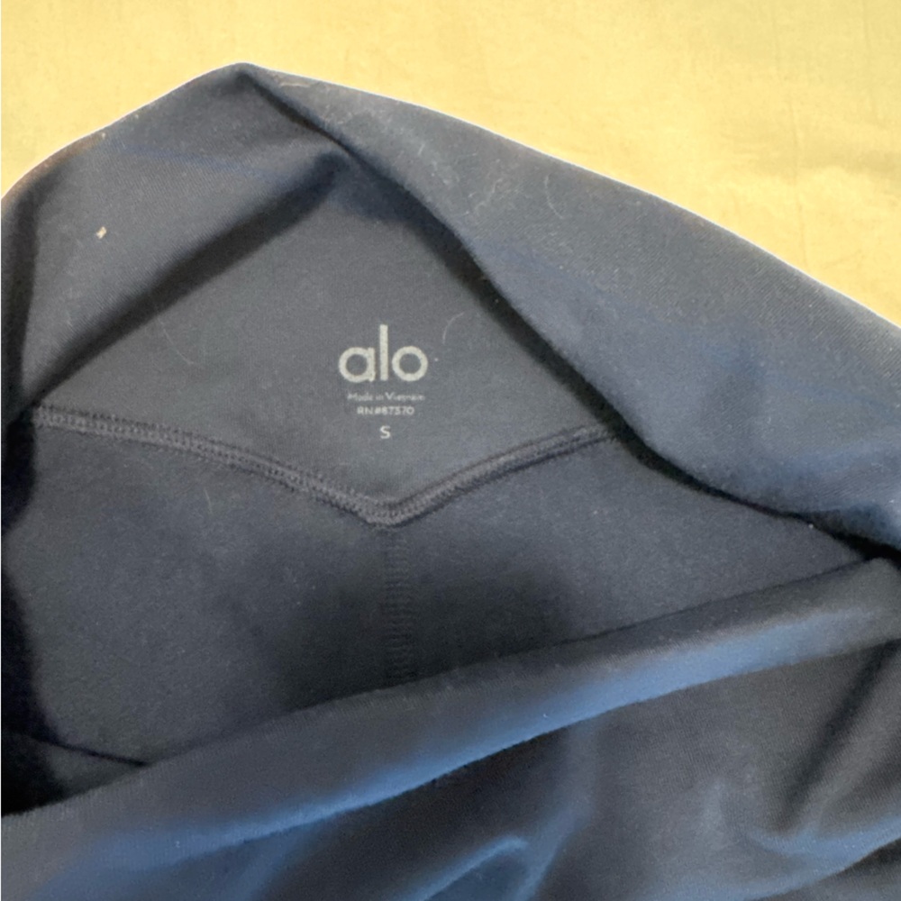 Alo Airbrush Winter Warm High-Waist Nocturne Legging - Picture 2 of 2